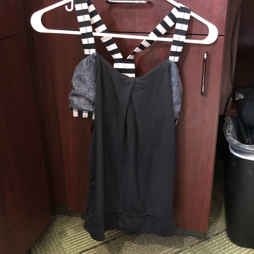 Lululemon tank top